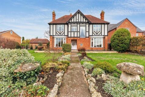 Station Road, Pershore