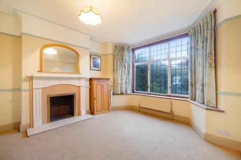 Avenue Crescent, Hounslow, Middlesex, TW5