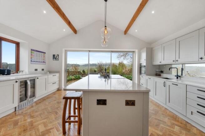 Kitchen / dining room