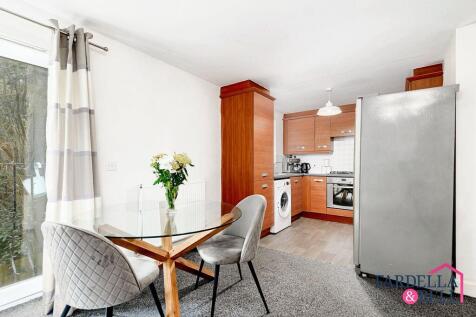 Honeysuckle Court, Huncoat, BB5