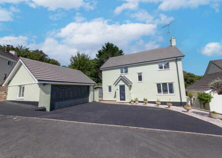 Mount Boone Way, Dartmouth