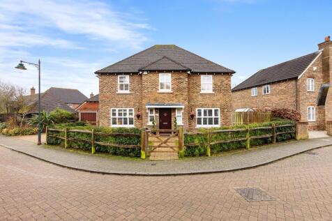 Townsend Square, Kings Hill, ME19