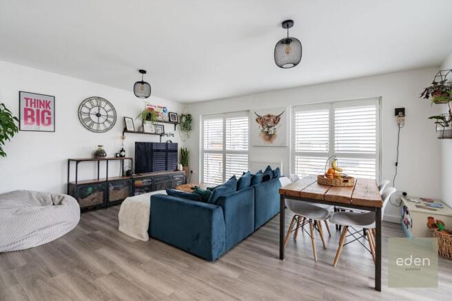 Kitchen/Dining Room/Lounge