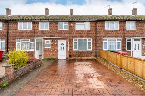 Perryman Way, Slough, SL2