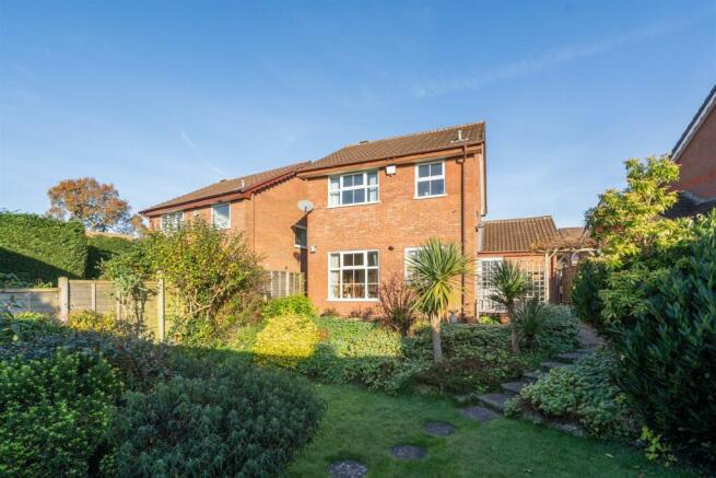 4 Thorngrove Avenue, Hillfield, B91 3XJ DMS3009_20