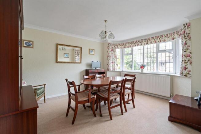 46 Cambridge Avenue Solihull, B91 1QF_LO_13.jpg