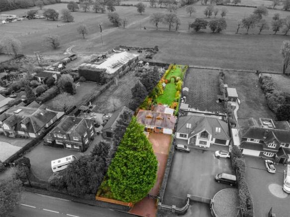 132 Earlswood Common_2 B&W.jpg