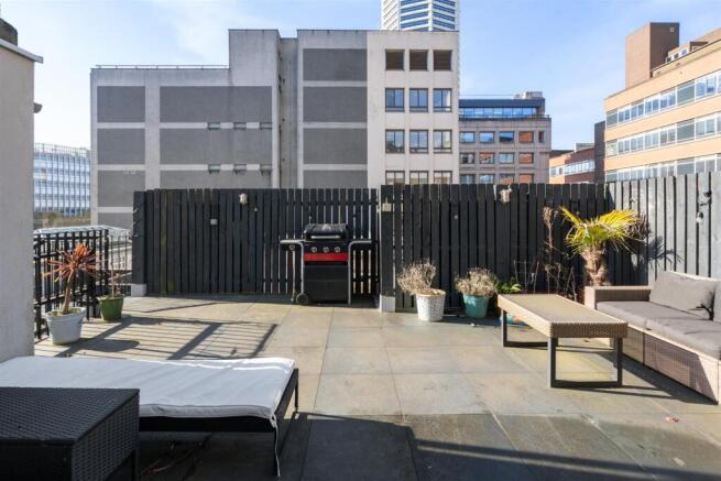 Apartment 8, 150 Great Charles Street_21.jpg