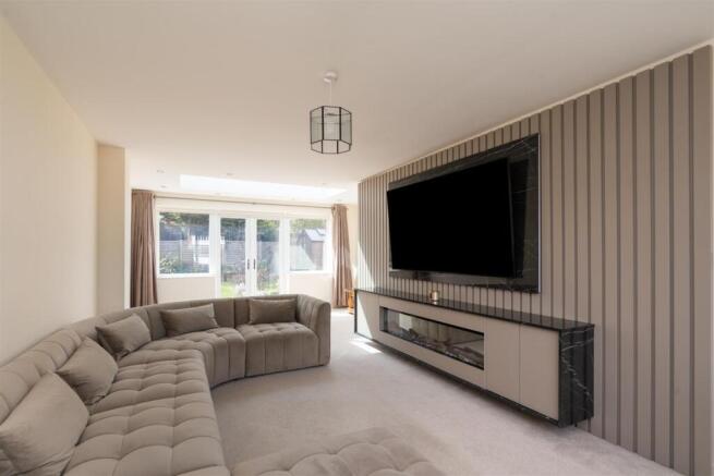 34 Dovecote Close_14.jpg