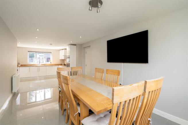 34 Dovecote Close_17.jpg