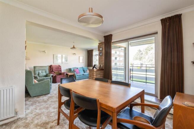 65 Riverside Drive_3.jpg