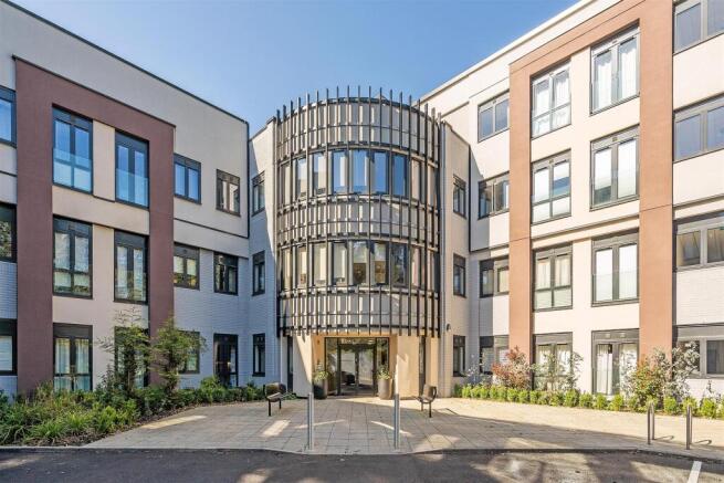 Apartment 44 Broadoaks-10_lo.jpg