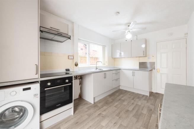 113 Scott Road, Olton, B82 7LN_13.jpg