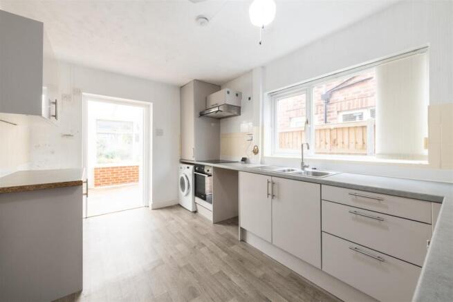 113 Scott Road, Olton, B82 7LN_12.jpg