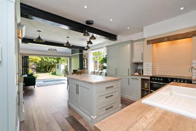 1927 Warwick Road, Knowle, B93 0DX_LO_24.jpg