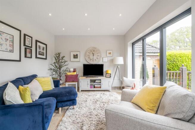 26 Kingscote Road_5.jpg