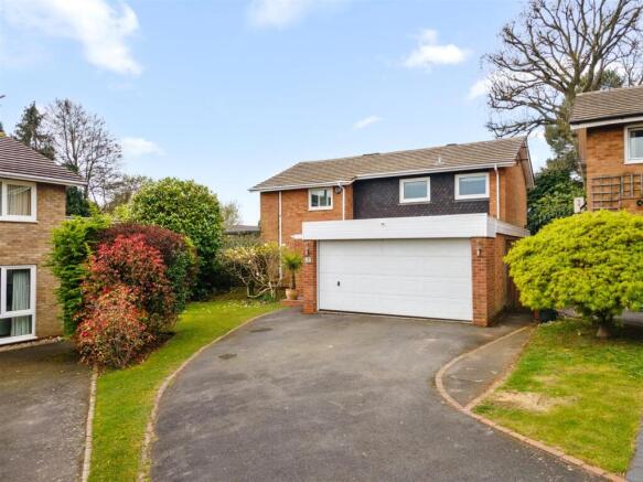 7 Poolfield Drive_1.jpg