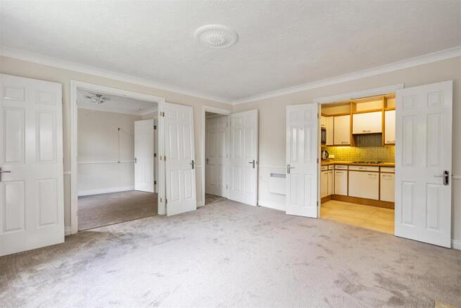 Flat 15, 21 The Cedars_7.jpg