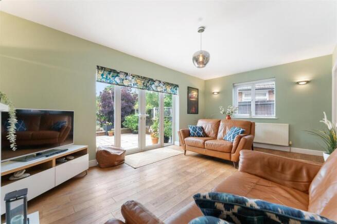 22 Langley Rise, Solihull, B92 9DN_09715.jpg