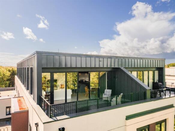 Apt 179 The Broad Oaks_1.jpg