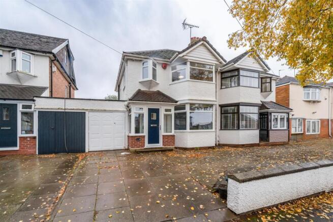6 Hatchford Avenue-17_lo.jpg
