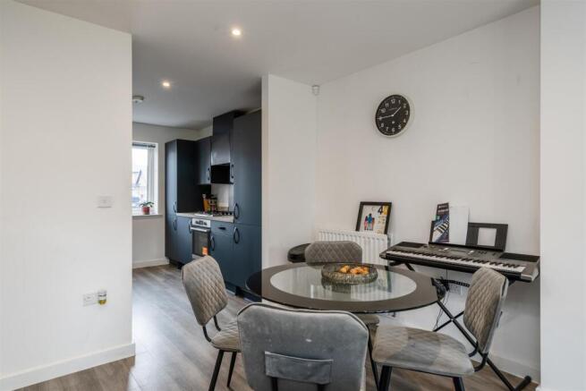 26 Rosewood Drive_5.jpg