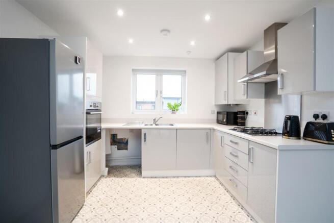 73 Newman Square_5.jpg