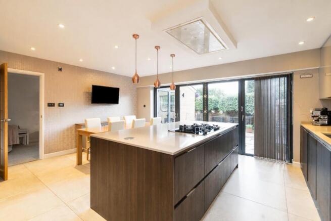 2 Nichols Close_7 2.jpg