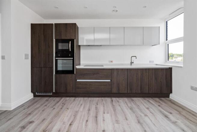 Warwick House - 16-2_lo.jpg