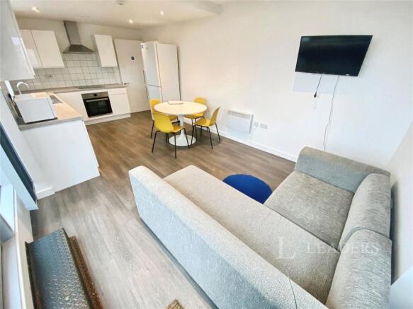 Open Plan Lounge/Kit