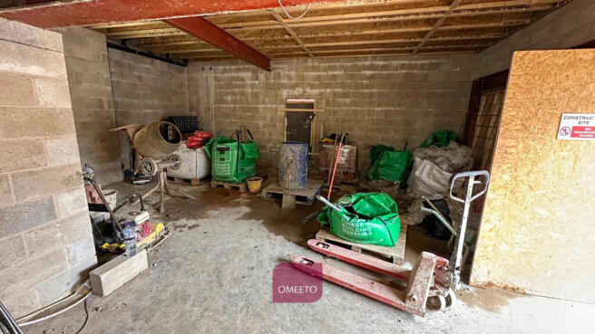 Unit B to Let