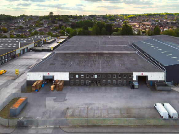Warehouse to let