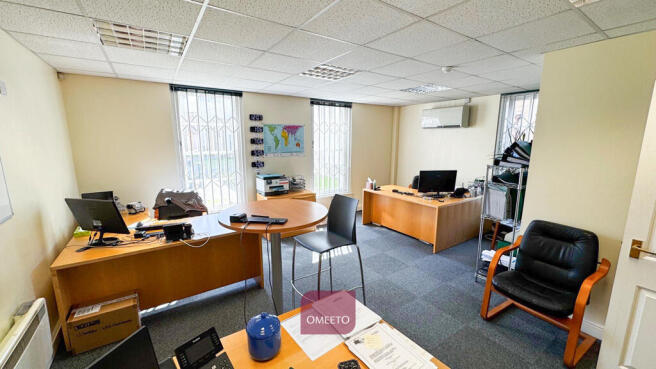Office to Let