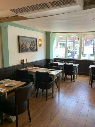 restaurant2.jpg
