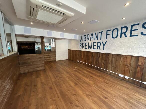 Lyndhurst_16 High Street_ 13.JPEG