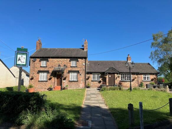 Bunbury Arms Photo 1.jpg