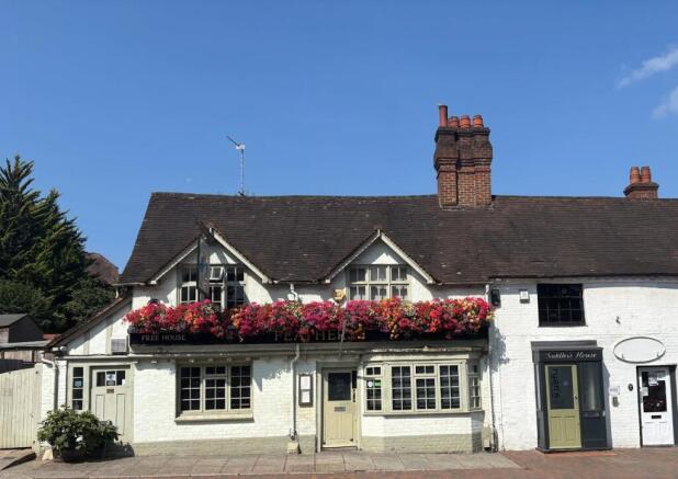 Feathers Chalfont St Giles  main photo.jpeg