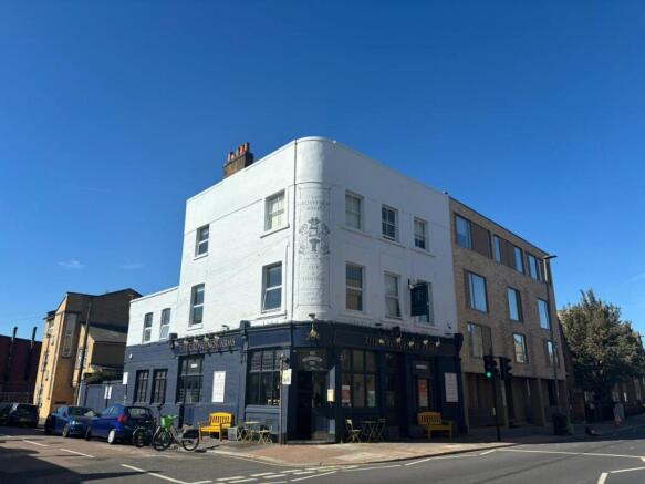 WhatsApp Image 20250925 at 24727 PM.jpeg