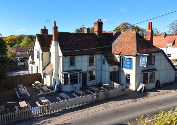 Kings Head Gosfield.jpg