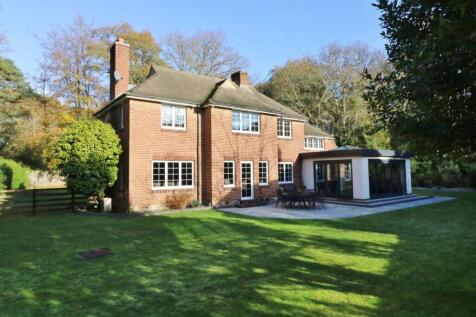 Netley Hill Estate, Southampton, SO19