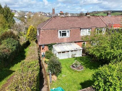 Magdalene Close, Totnes, Devon