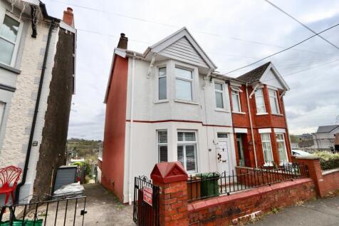 Lilian Road, Blackwood, NP12