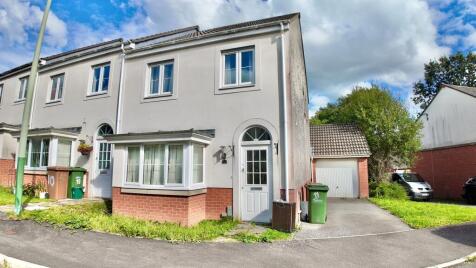 The Railway Junction, Ystrad Mynach, CF82