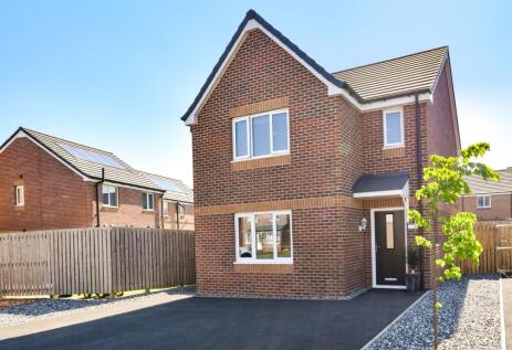 Mcintosh Gardens, Law, Carluke