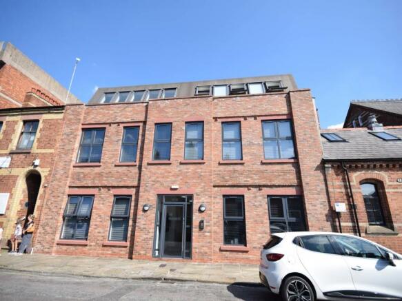 2 bedroom flat to rent Chester