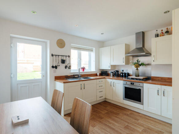 Kitchen / Dining Room