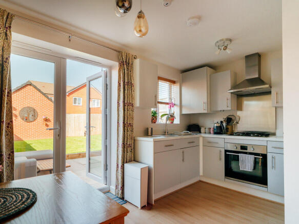 Kitchen / Dining Room