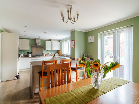 Kitchen / Dining Room