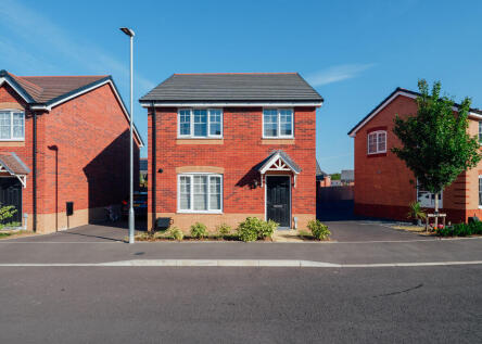 Oak Tree Crescent, Worcester, Worcestershire.