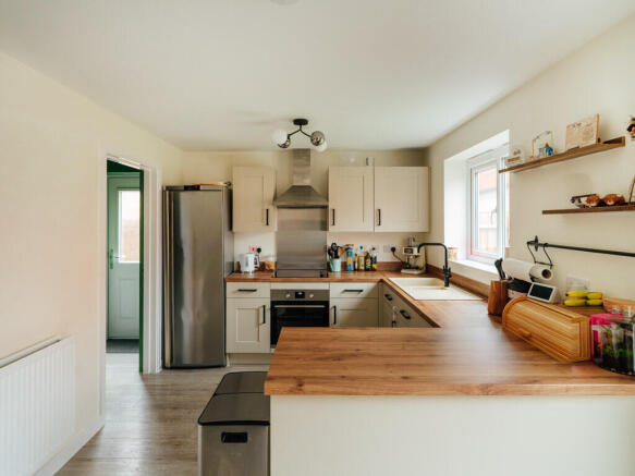 Kitchen / Dining Room